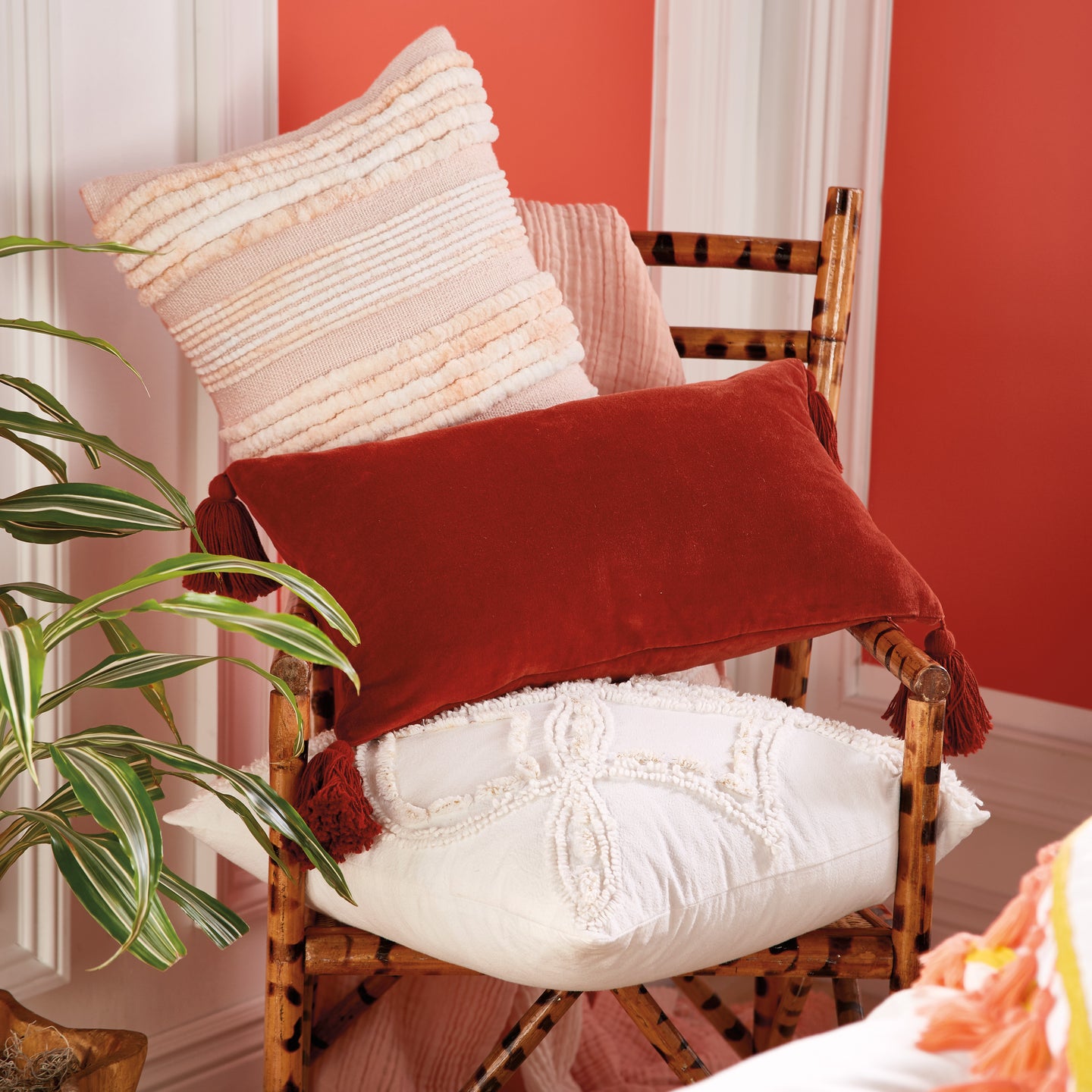 bed accessories 